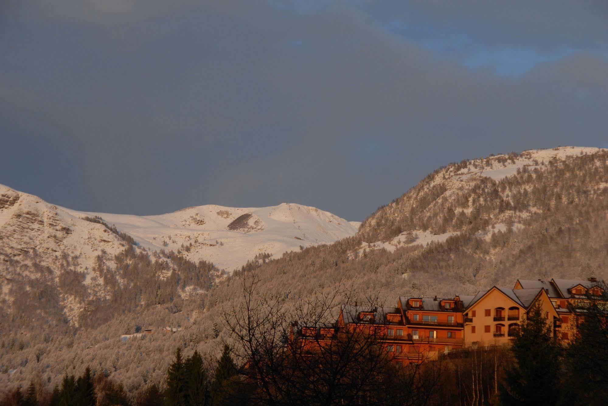 Albergo Legazzuolo Montecampione Artogne Exterior photo